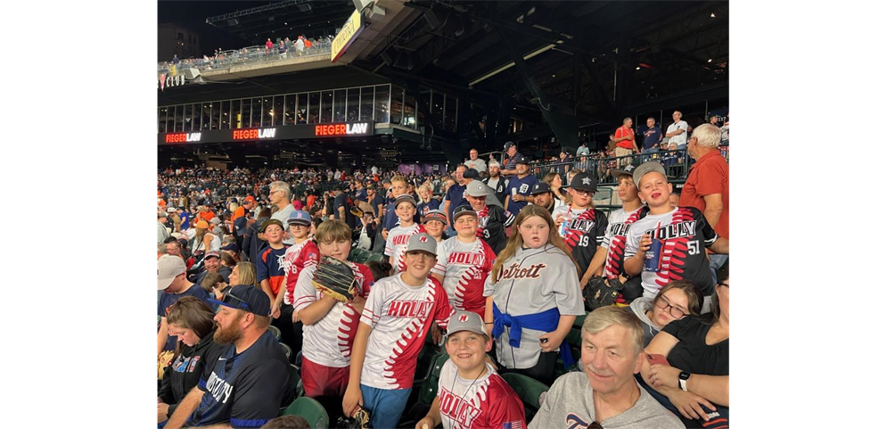 HLL players enjoying a TIgers game